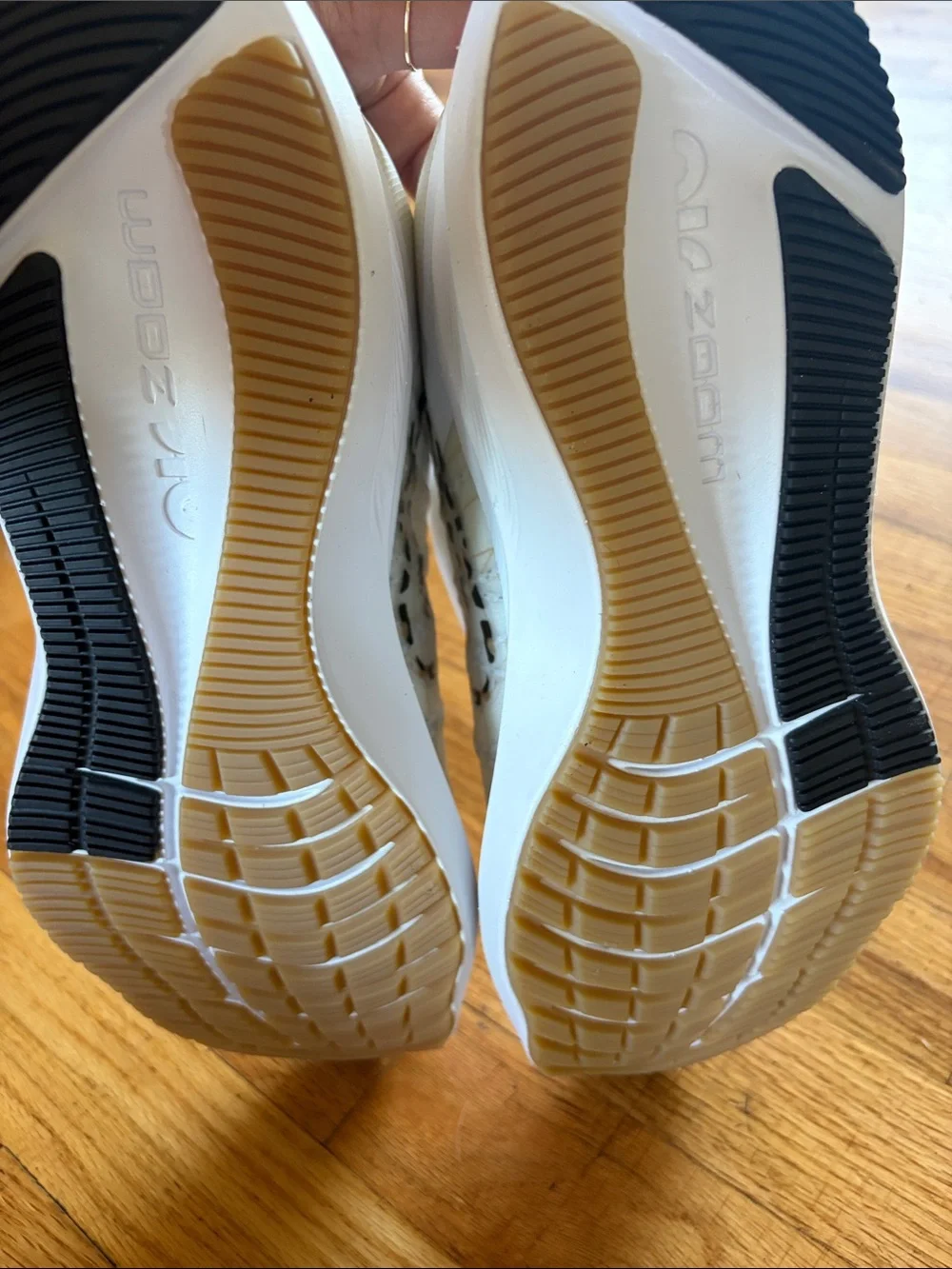 Nike Women's Winflo 8 Premium 'White Leopard'